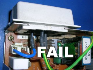 FAIL - a fried gecko in a power supply